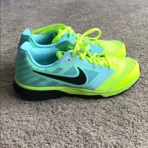 Nike women’s zoom fly size 8